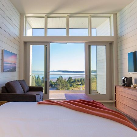 Quarterdeck Beachside Villas & Lofts Summerville Centre Экстерьер фото